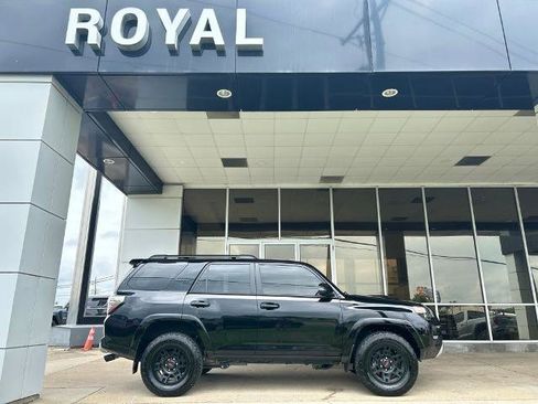 Used 2023 Toyota 4Runner TRD Off-Road Premium w/ Off Road Premium Plus Package AWD/4WD image 1