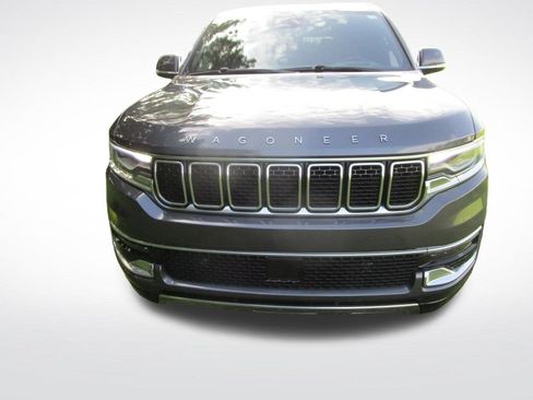 Used 2022 Jeep Wagoneer Series III AWD/4WD image 5