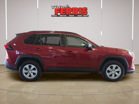 Used 2021 Toyota RAV4 LE AWD/4WD image 4
