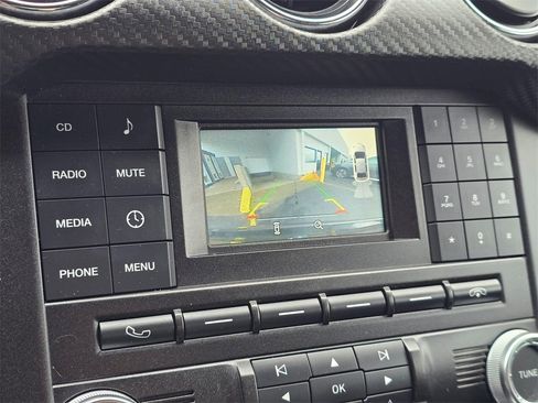 Used 2017 Ford Mustang Coupe image 18