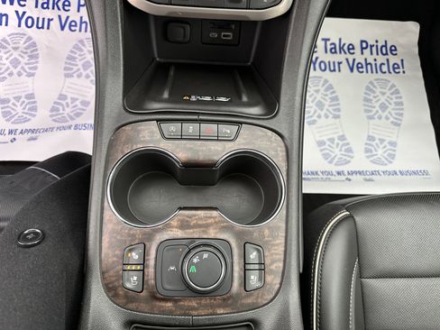 Used 2021 GMC Acadia Denali image 34