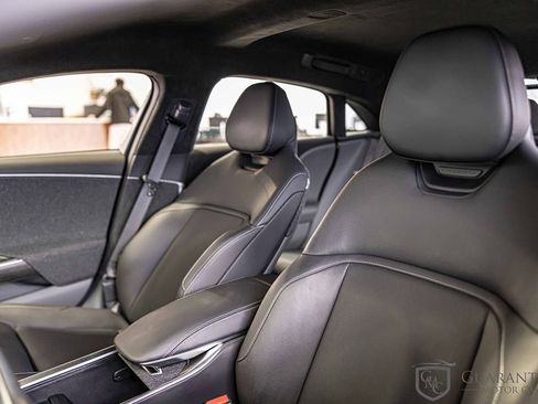 Used 2024 Lucid Air Touring image 20