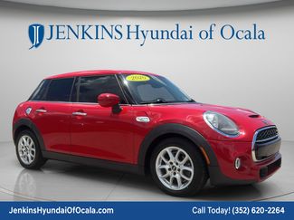 Used 2020 MINI Cooper S FWD video 1