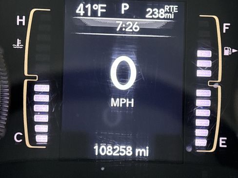 Used 2019 Jeep Cherokee Latitude Plus image 26