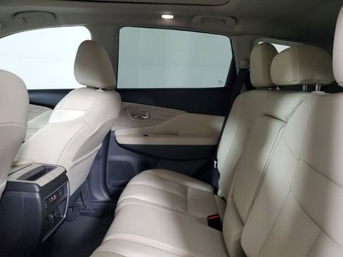 Used 2020 Nissan Murano SL w/ Moonroof Package image 12