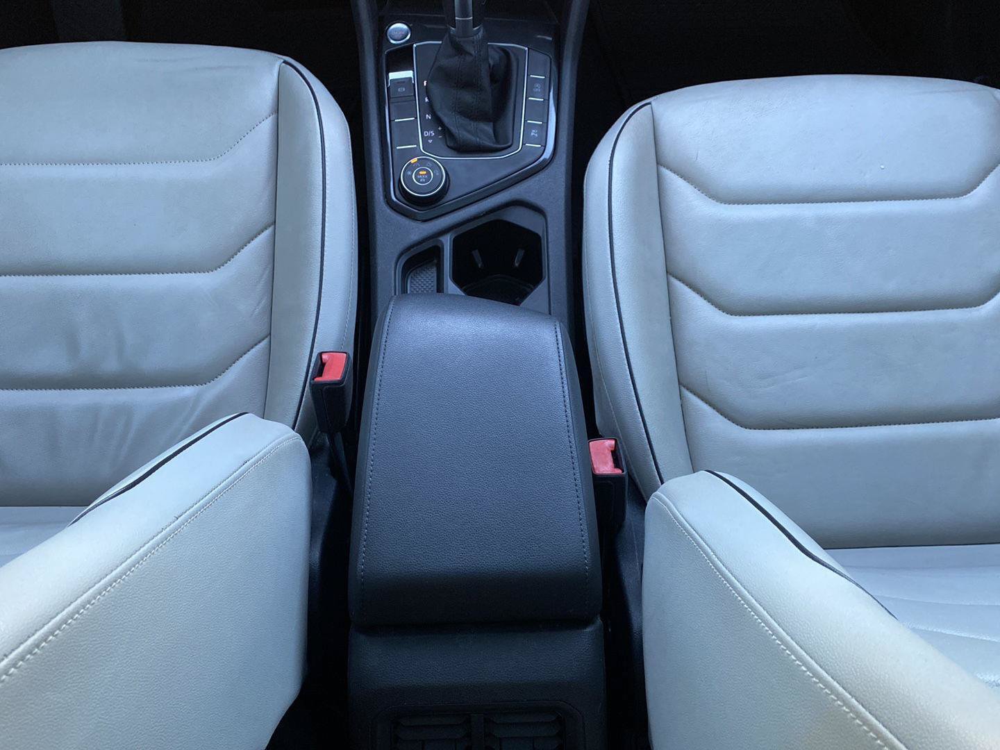Used 2019 Volkswagen Tiguan SEL Premium AWD/4WD image 27