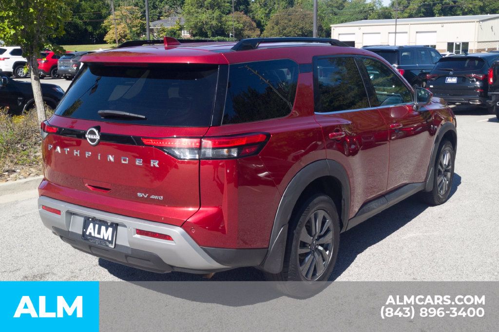 Used 2024 Nissan Pathfinder SV AWD/4WD image 5
