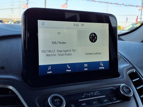 Used 2022 Ford Transit Connect XLT FWD image 12