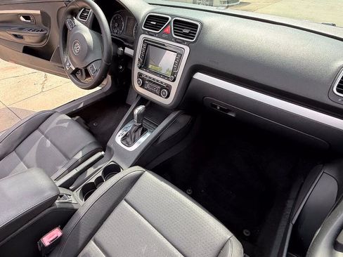 Used 2012 Volkswagen Eos Komfort FWD image 42