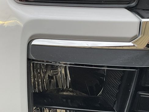 Used 2025 Chevrolet Silverado 3500 LT w/ Convenience Package image 11