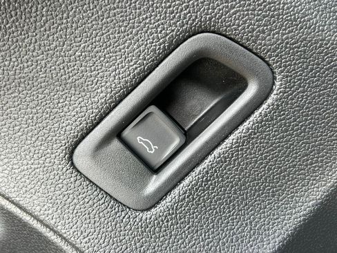 New 2026 Volkswagen Atlas SE AWD/4WD image 16