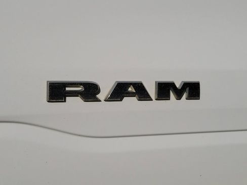 Used 2022 RAM 1500 Big Horn AWD/4WD image 8