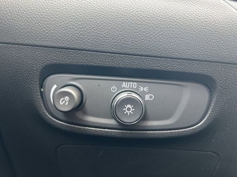 Used 2025 Buick Encore GX Preferred image 14