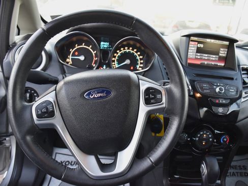 Used 2014 Ford Fiesta SE w/ Equipment Group 201A image 16