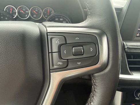 Used 2022 Chevrolet Suburban LS AWD/4WD image 24