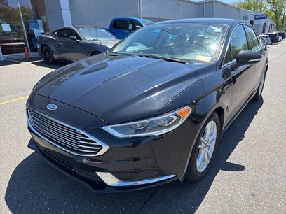 Used 2018 Ford Fusion SE w/ Fusion SE Technology Package