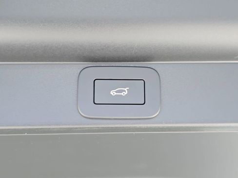 New 2026 Land Rover Range Rover SE AWD/4WD image 13