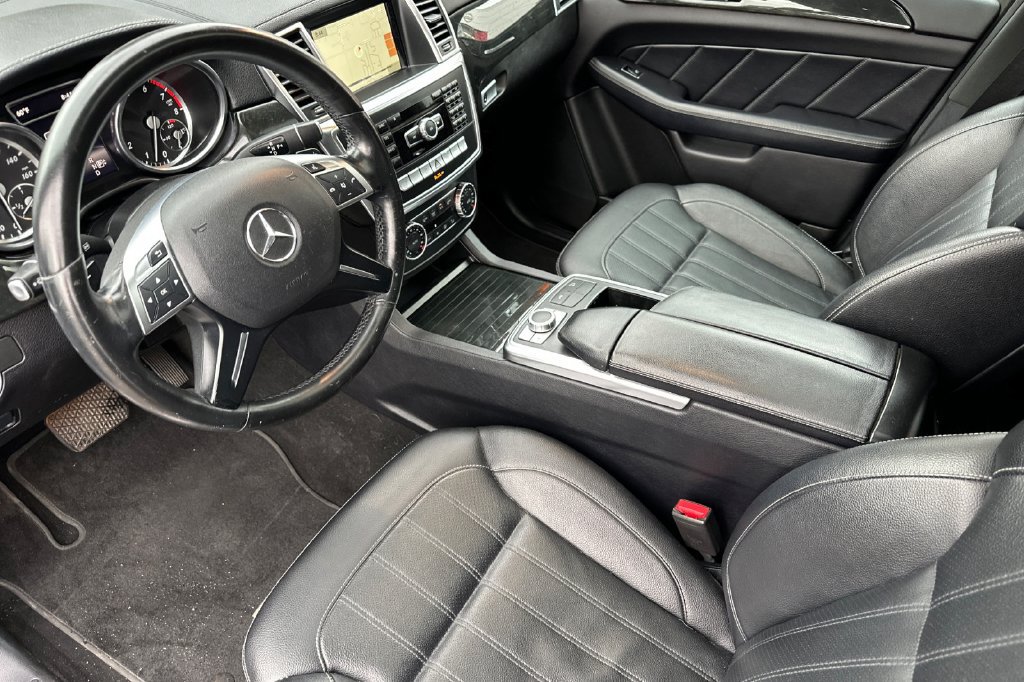 Used 2016 Mercedes-Benz GL 450 4MATIC image 4