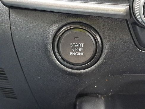 Used 2023 MAZDA MAZDA3 s image 19