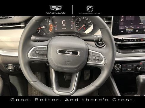 Used 2025 Jeep Compass Limited AWD/4WD image 11
