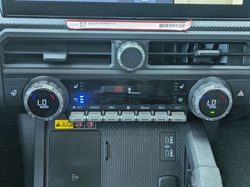 Used 2025 Toyota Tacoma TRD Pro image 18