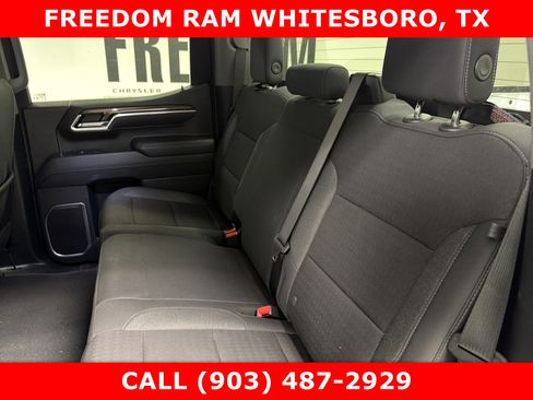 Used 2025 Chevrolet Silverado 1500 LT RWD image 8