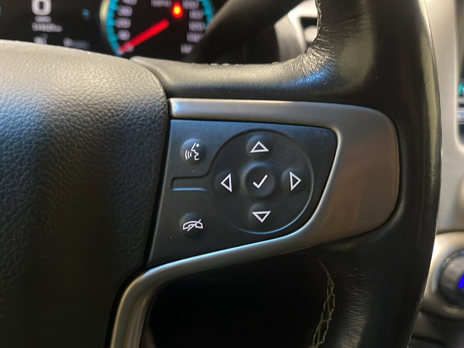 Used 2019 GMC Yukon XL Denali AWD/4WD image 7