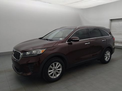Used 2020 Kia Sorento LX w/ LX I4 Convenience Package FWD image 2