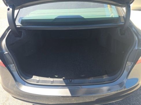 Used 2018 Toyota Avalon Limited FWD image 34