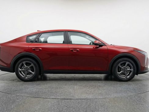 Used 2025 Kia K4 LXS FWD image 11