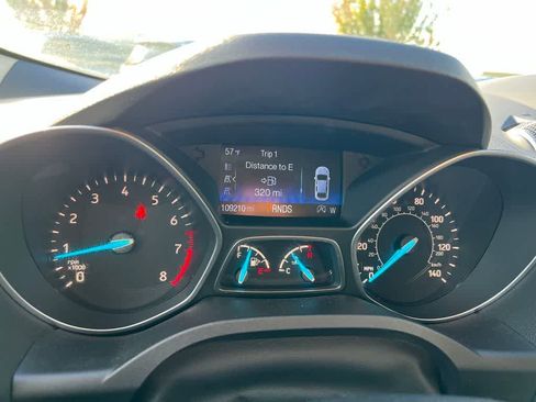 Used 2017 Ford Escape Titanium image 29