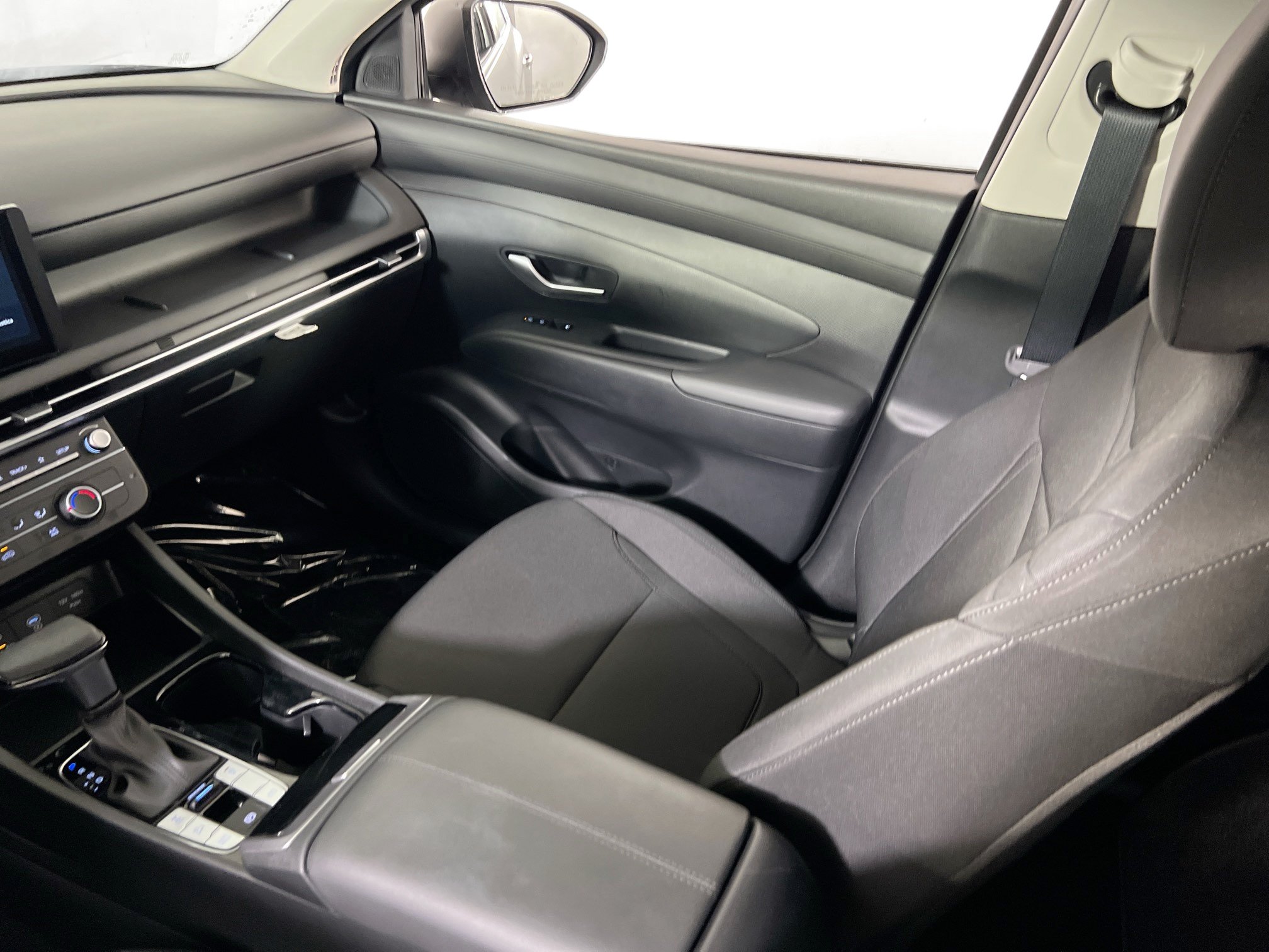Used 2025 Hyundai Tucson SE AWD/4WD image 21
