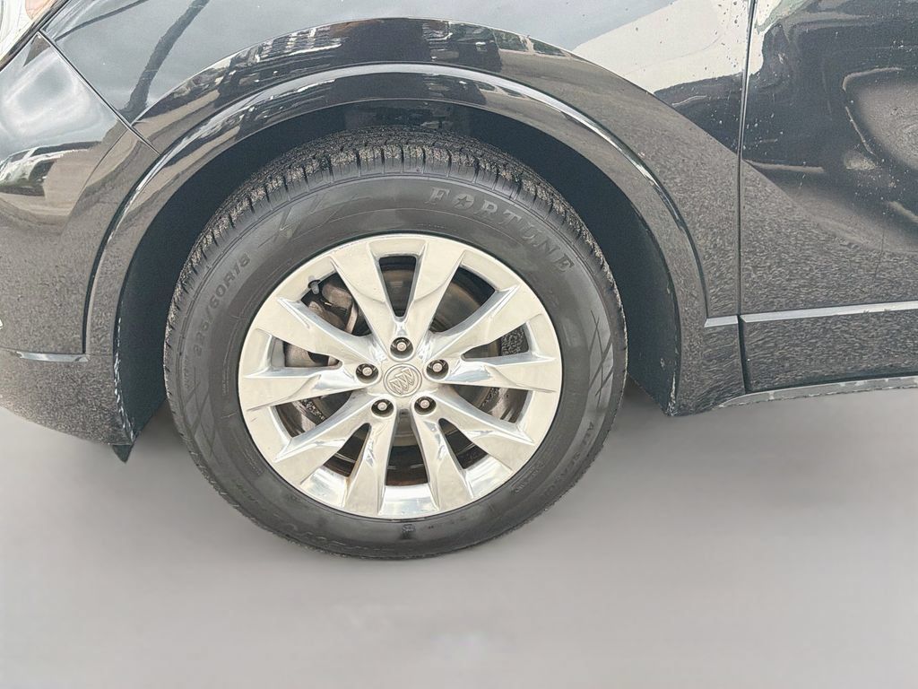 Used 2017 Buick Envision Essence FWD image 33