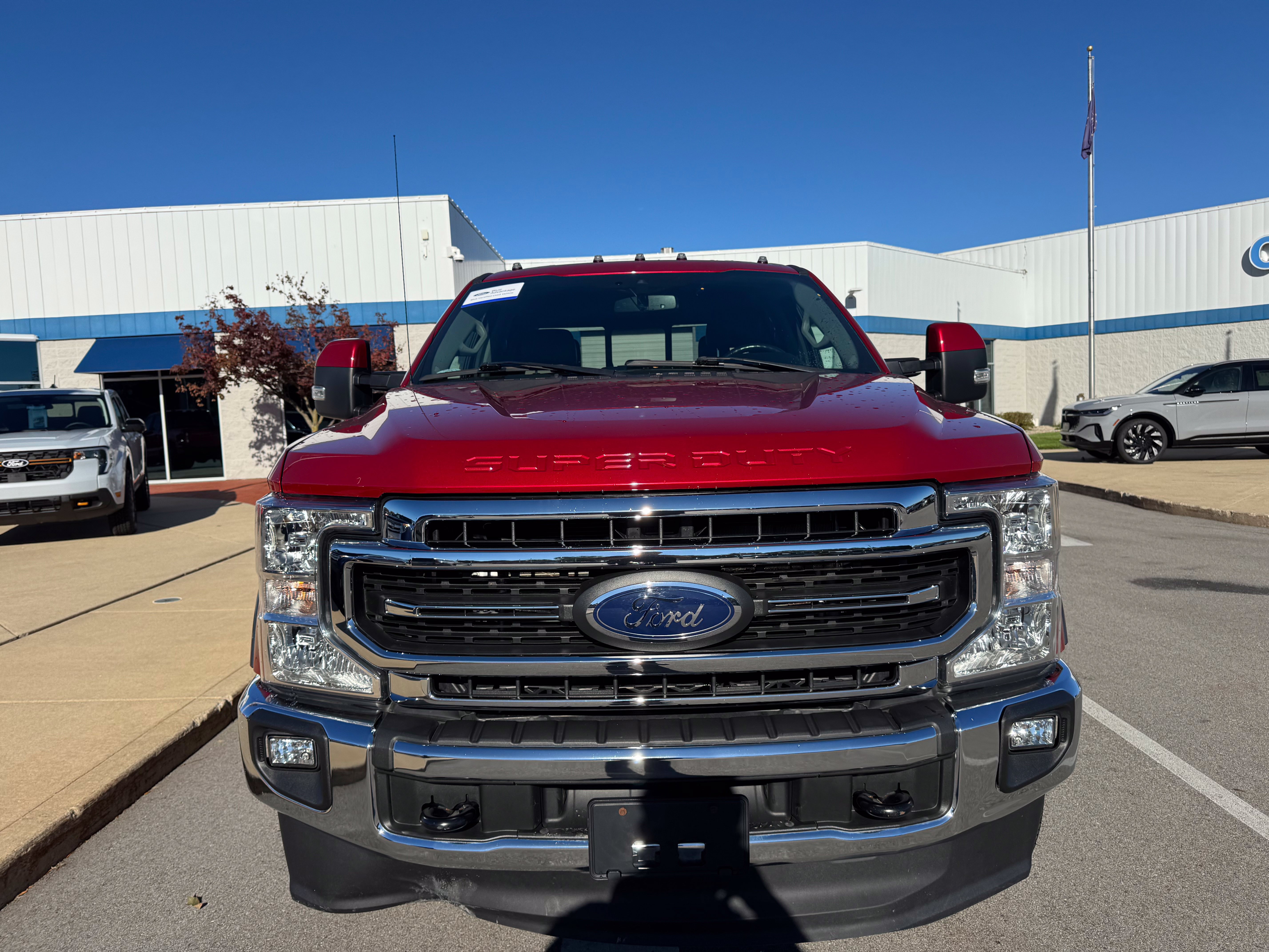 Used 2021 Ford F250 Lariat w/ Lariat Value Package AWD/4WD image 2