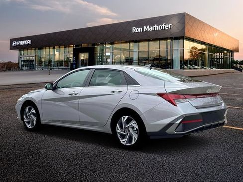 New 2026 Hyundai Elantra Limited w/ Cargo Package FWD image 4