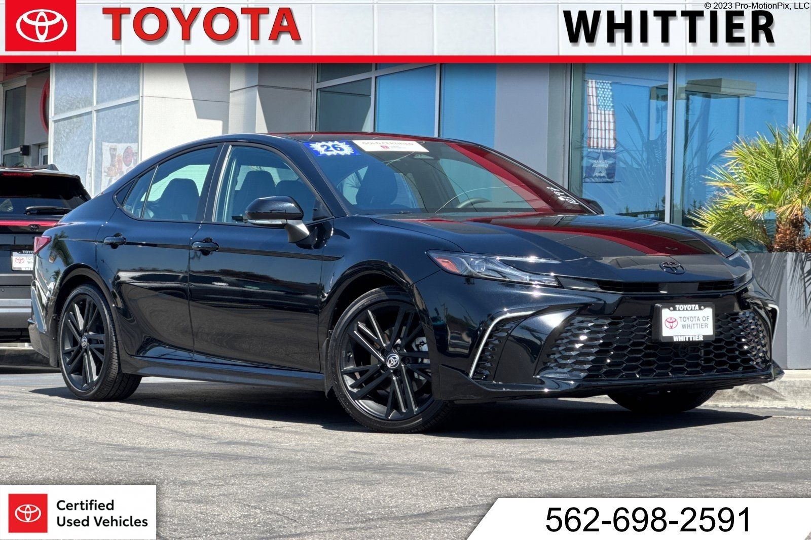 Used 2026 Toyota Camry Hybrid FWD image 1