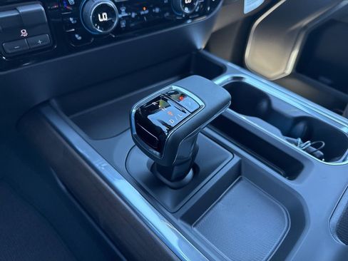 New 2026 Chevrolet Silverado 1500 High Country AWD/4WD image 18