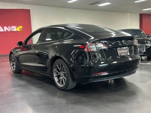 Used 2021 Tesla Model 3 Standard Range Plus RWD image 5