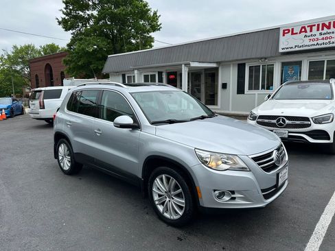 Used 2011 Volkswagen Tiguan S AWD/4WD image 3
