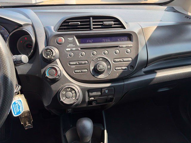 Used 2013 Honda Fit Sport image 12