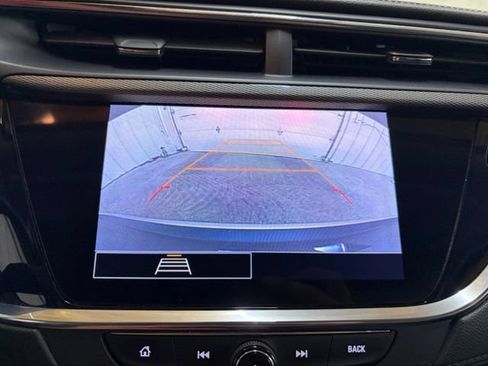 Used 2023 Buick Encore GX Preferred w/ Cold Weather Comfort Package FWD image 35