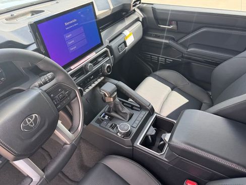 New 2026 Toyota 4Runner Limited AWD/4WD image 9