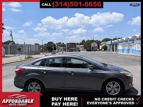 Used 2012 Ford Focus SEL FWD image 2