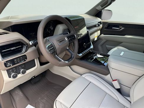 New 2026 GMC Yukon XL Denali w/ Sun & Power Step Package AWD/4WD image 8