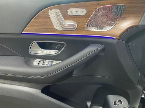 New 2025 Mercedes-Benz GLS 450 4MATIC image 7