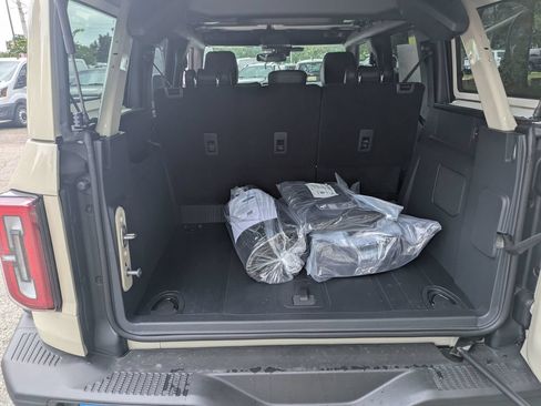 New 2025 Ford Bronco Badlands AWD/4WD image 36