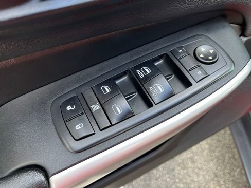 Used 2017 Jeep Cherokee Trailhawk w/ Trailer Tow Group AWD/4WD image 12