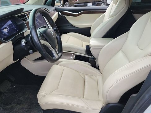 Used 2018 Tesla Model X 75D image 18