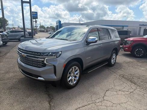 Used 2024 Chevrolet Tahoe Premier AWD/4WD image 2