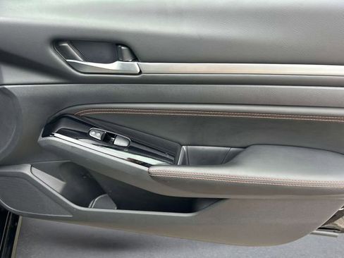 Used 2023 Nissan Altima 2.5 SR image 20